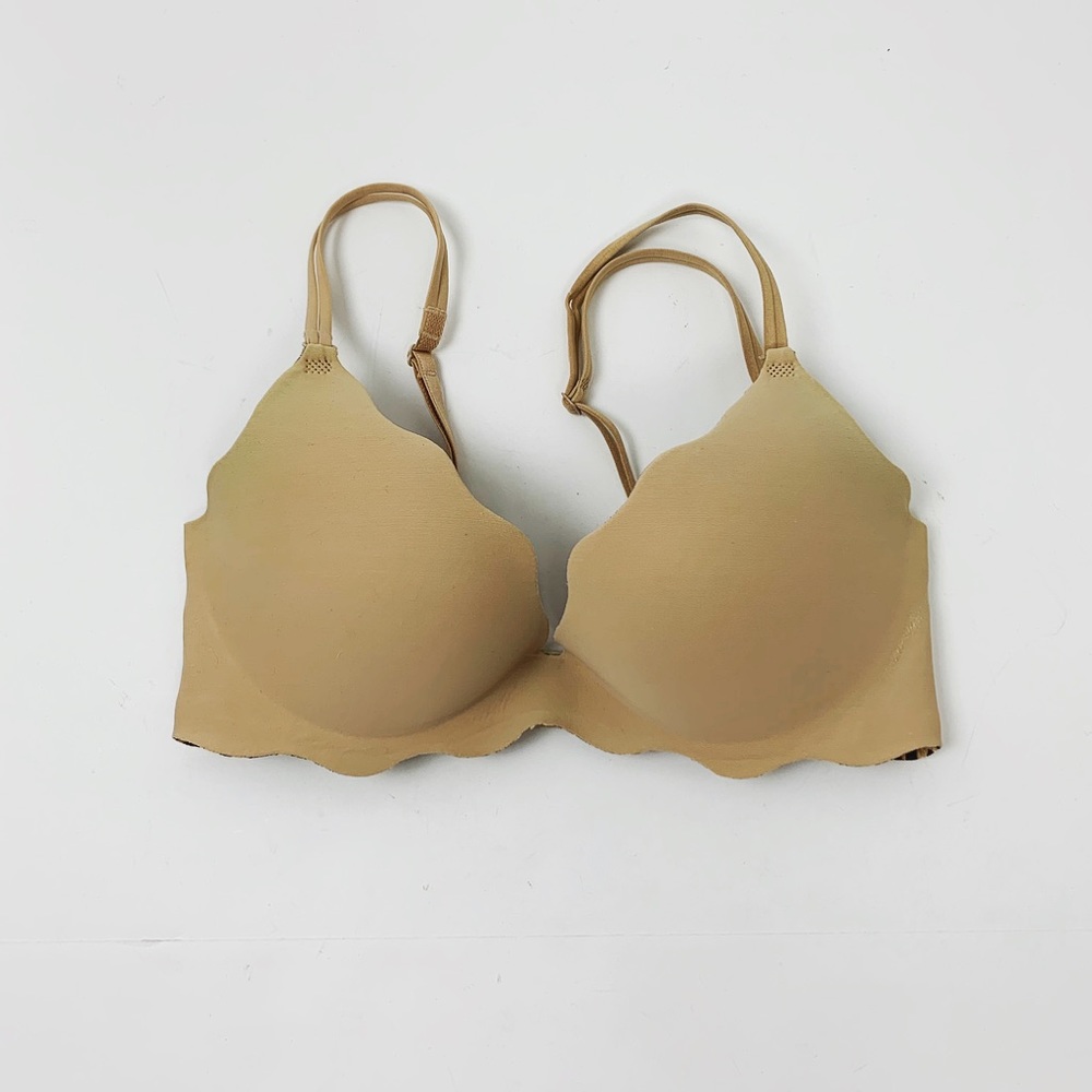 3/$20 Victoria’s Secret Nude Embrace PushUp Bra